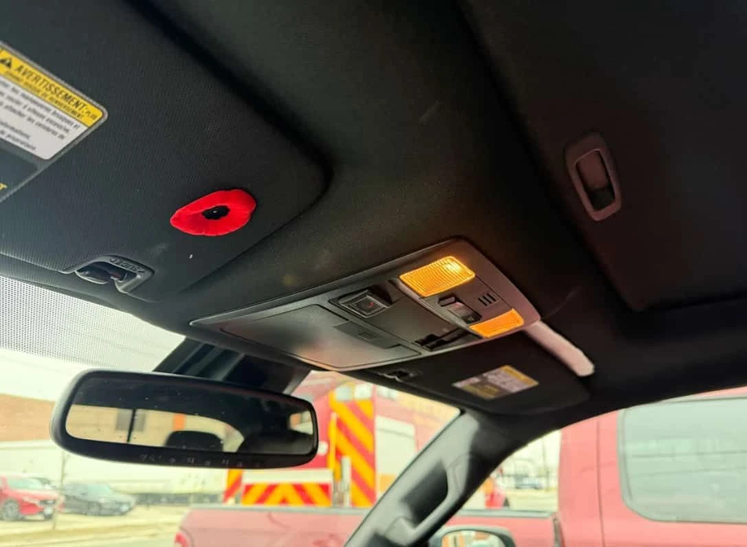 Toyota Tacoma | 4x4 Double Cab Auto | ПОДГРЕВИ. ШИБЕДАХ | CARFAX, снимка 12 - Автомобили и джипове - 53850553