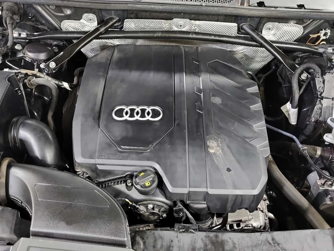 Audi Q5 * PROGRESSIV * CARFAX * ЦЕНА ДО БГ, снимка 16 - Автомобили и джипове - 54082152