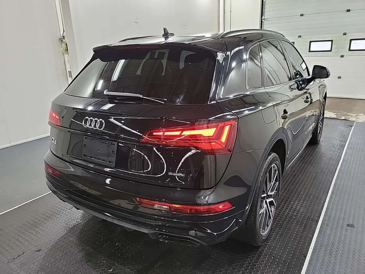 Audi Q5 * PROGRESSIV * CARFAX * ЦЕНА ДО БГ, снимка 3 - Автомобили и джипове - 54082152