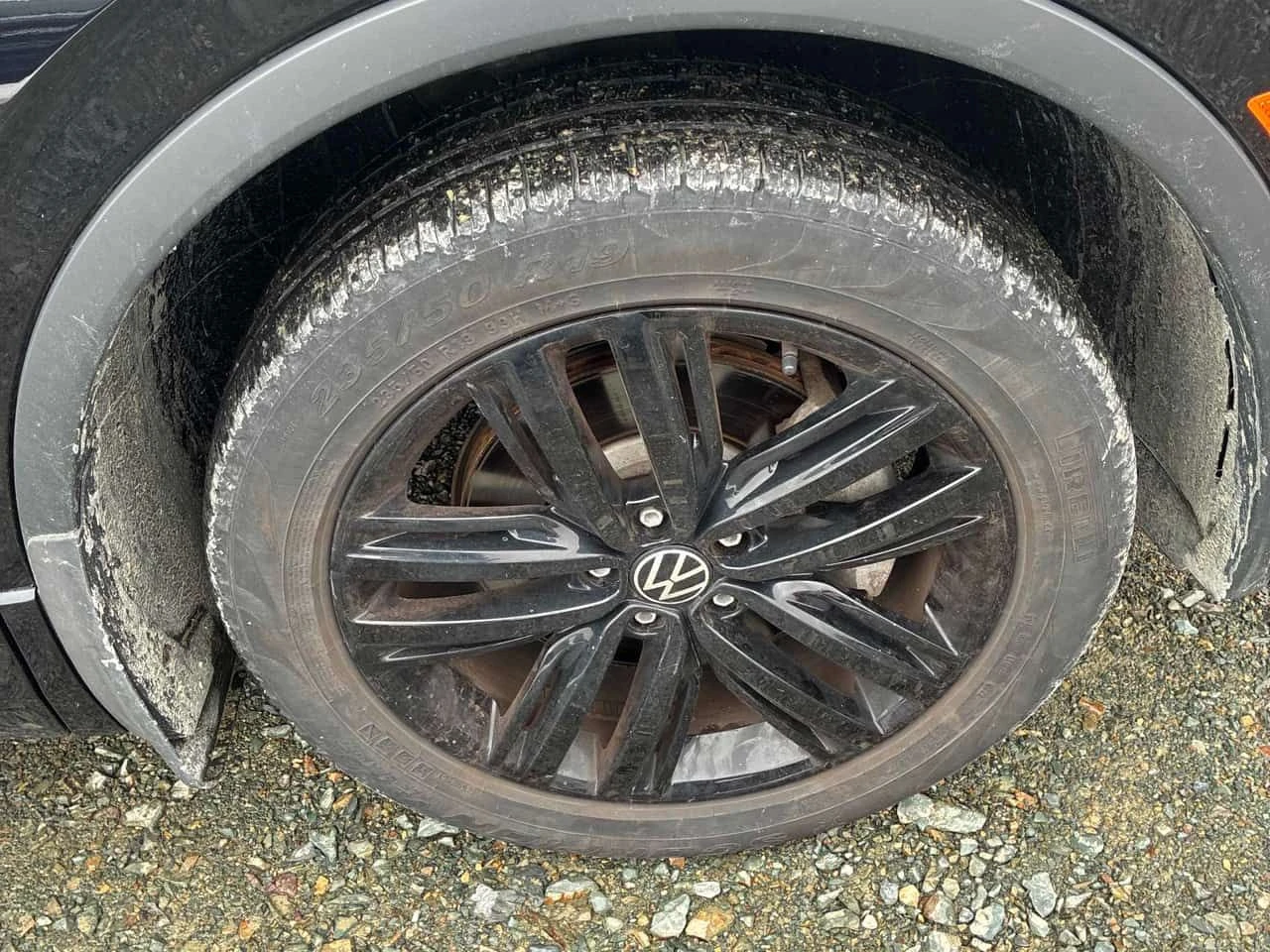 VW Tiguan Comfortline R Line Black Edition /CAMERA/PANO, снимка 7 - Автомобили и джипове - 54126967