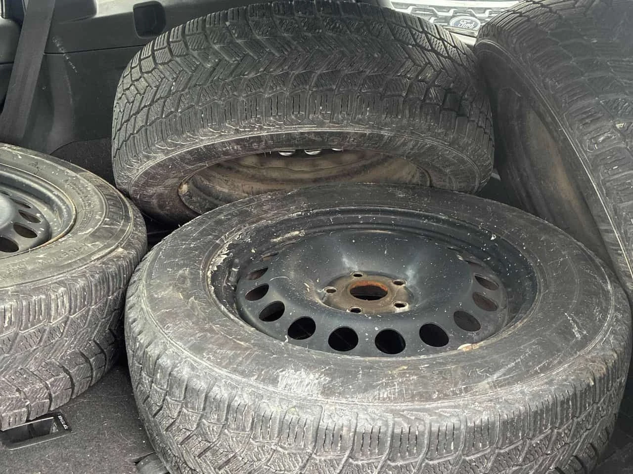 VW Tiguan Comfortline R Line Black Edition /CAMERA/PANO, снимка 12 - Автомобили и джипове - 54126967