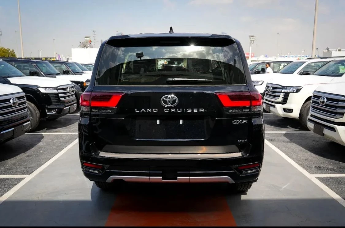 Toyota Land cruiser 300 GXR 3.5 HYBRID HEV , снимка 4 - Автомобили и джипове - 54196748