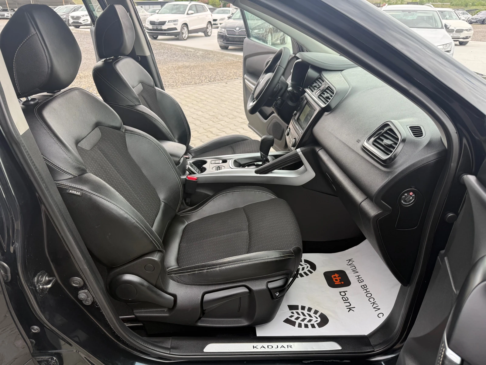 Renault Kadjar 1.5 dci ENERGY INTENSE Собствен лизинг !!!, снимка 11 - Автомобили и джипове - 54401660
