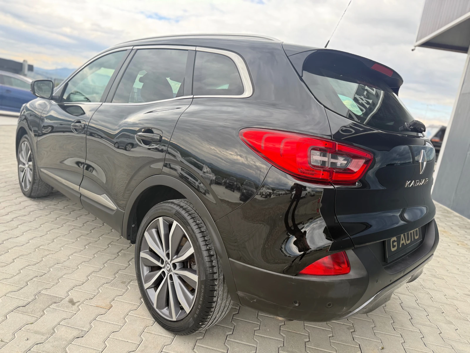 Renault Kadjar 1.5 dci ENERGY INTENSE Собствен лизинг !!!, снимка 7 - Автомобили и джипове - 54401660