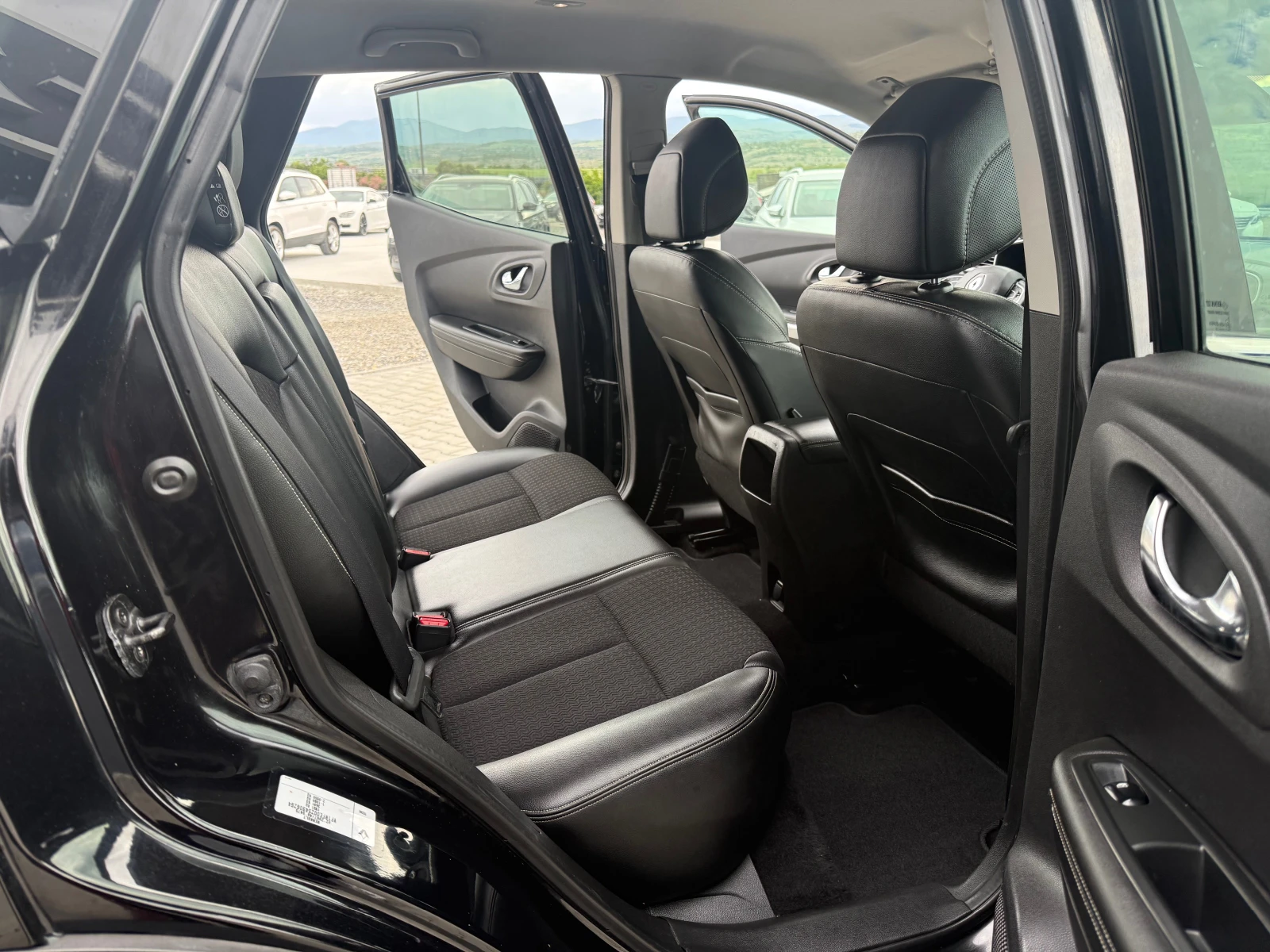 Renault Kadjar 1.5 dci ENERGY INTENSE Собствен лизинг !!!, снимка 10 - Автомобили и джипове - 54401660