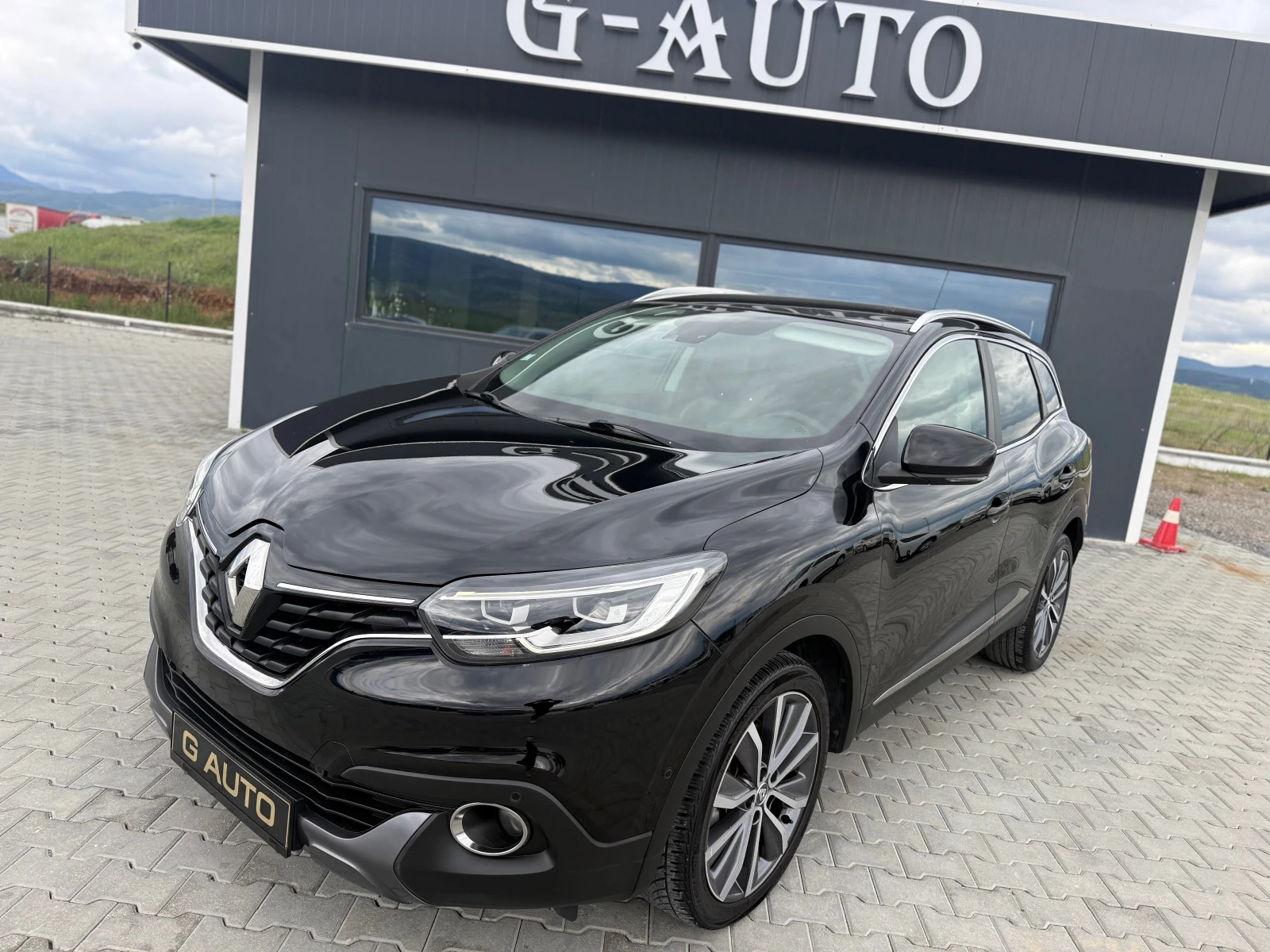 Renault Kadjar 1.5 dci ENERGY INTENSE Собствен лизинг !!!