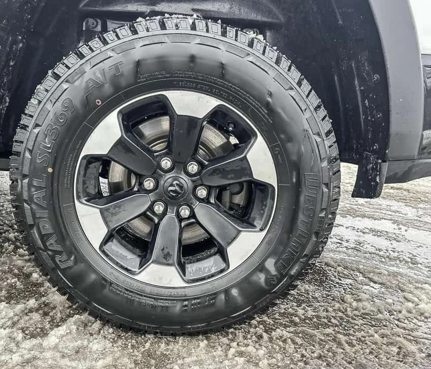 Dodge RAM 1500 | Rebel | ПОДГРЕВ | ПАНОРАМА | CARFAX | , снимка 6 - Автомобили и джипове - 54412703