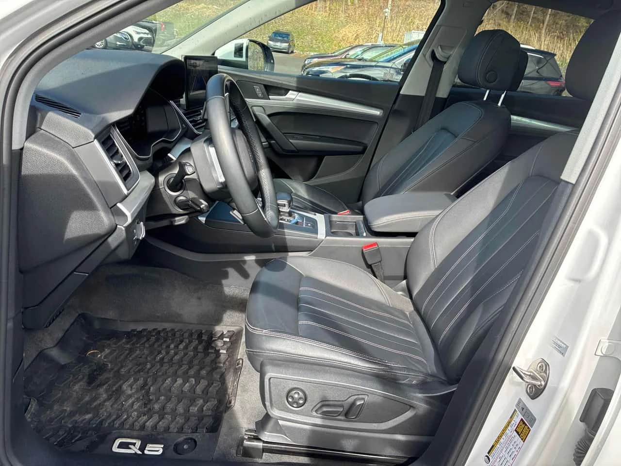 Audi Q5 * PROGRESSIV * ПАНО * ПОДГРЕВИ * KEYLESS * CARFAX, снимка 17 - Автомобили и джипове - 54568891