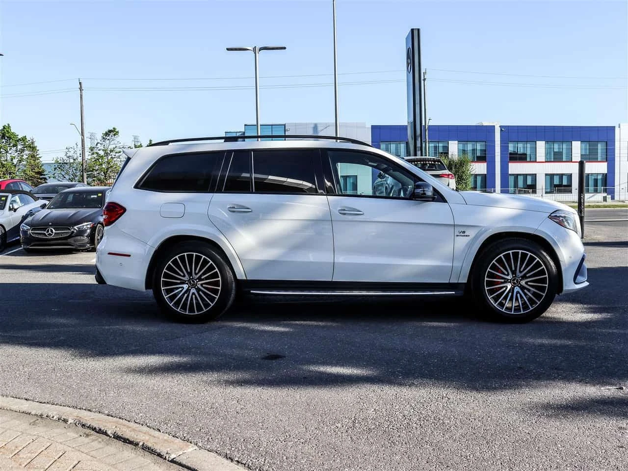 Mercedes-Benz GLS * AMG 63 * АВТОКРЕДИТ БЕЗ ПЪРВОНАЧАЛНА ВНОСКА* , снимка 3 - Автомобили и джипове - 55157294