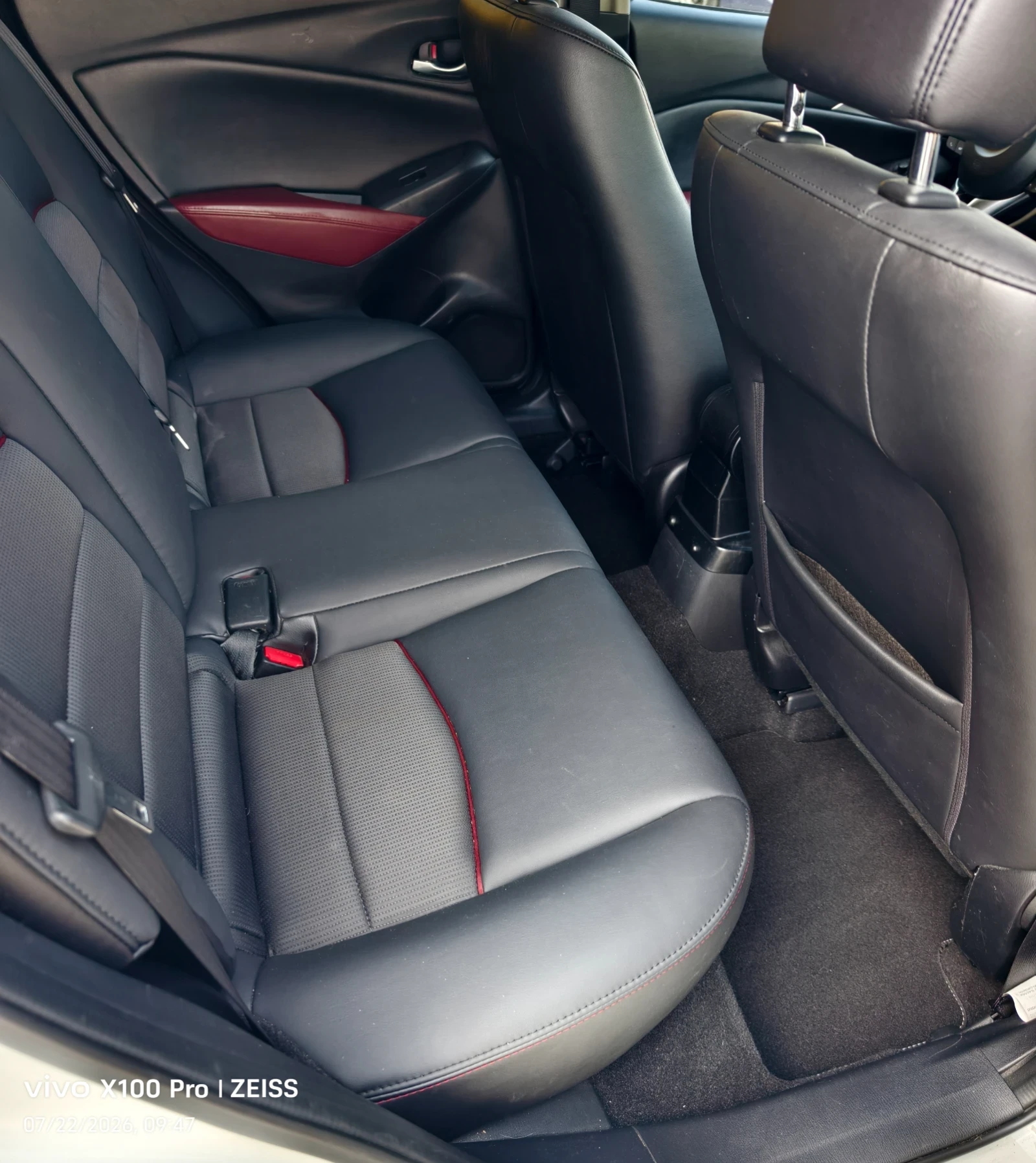 Mazda CX-3 1.5D Swiss Aut., снимка 12 - Автомобили и джипове - 55373751