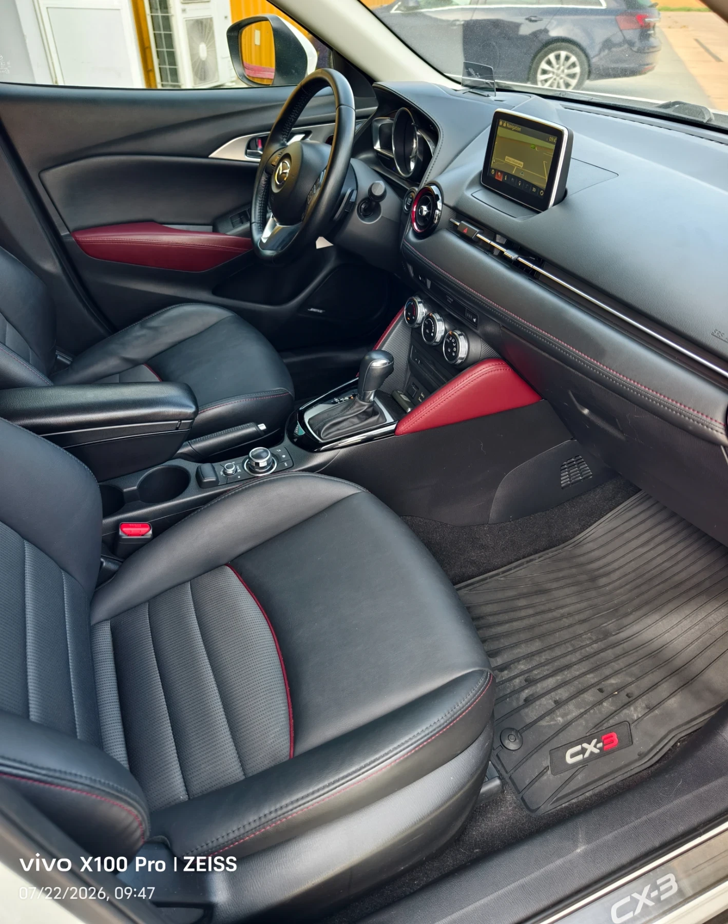 Mazda CX-3 1.5D Swiss Aut., снимка 10 - Автомобили и джипове - 55373751