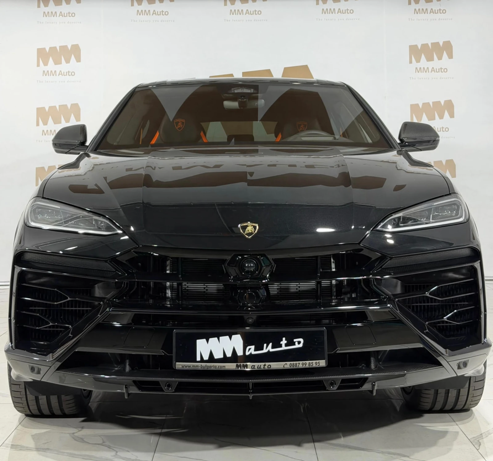 Lamborghini Urus SE* Carbon In&Out* HuD* B&O* Pano, снимка 4 - Автомобили и джипове - 56281732