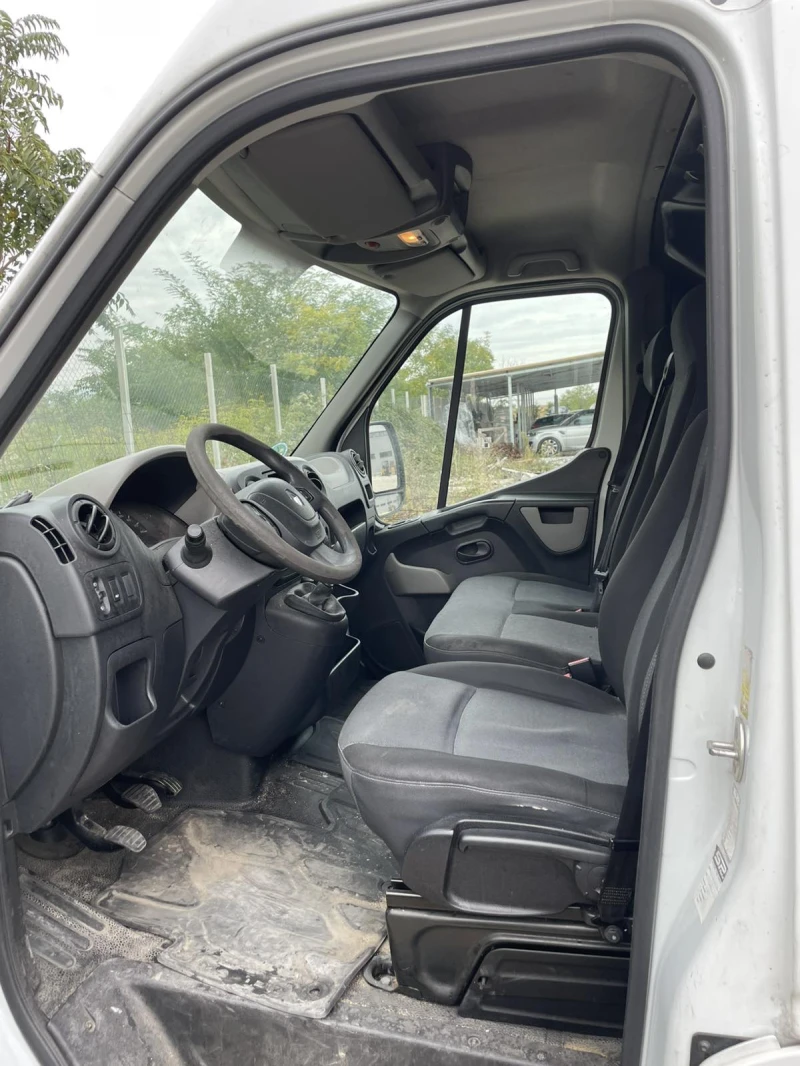 Renault Master, снимка 11 - Бусове и автобуси - 52143391