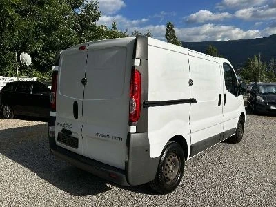 Opel Vivaro 2.0, снимка 4 - Бусове и автобуси - 56378552