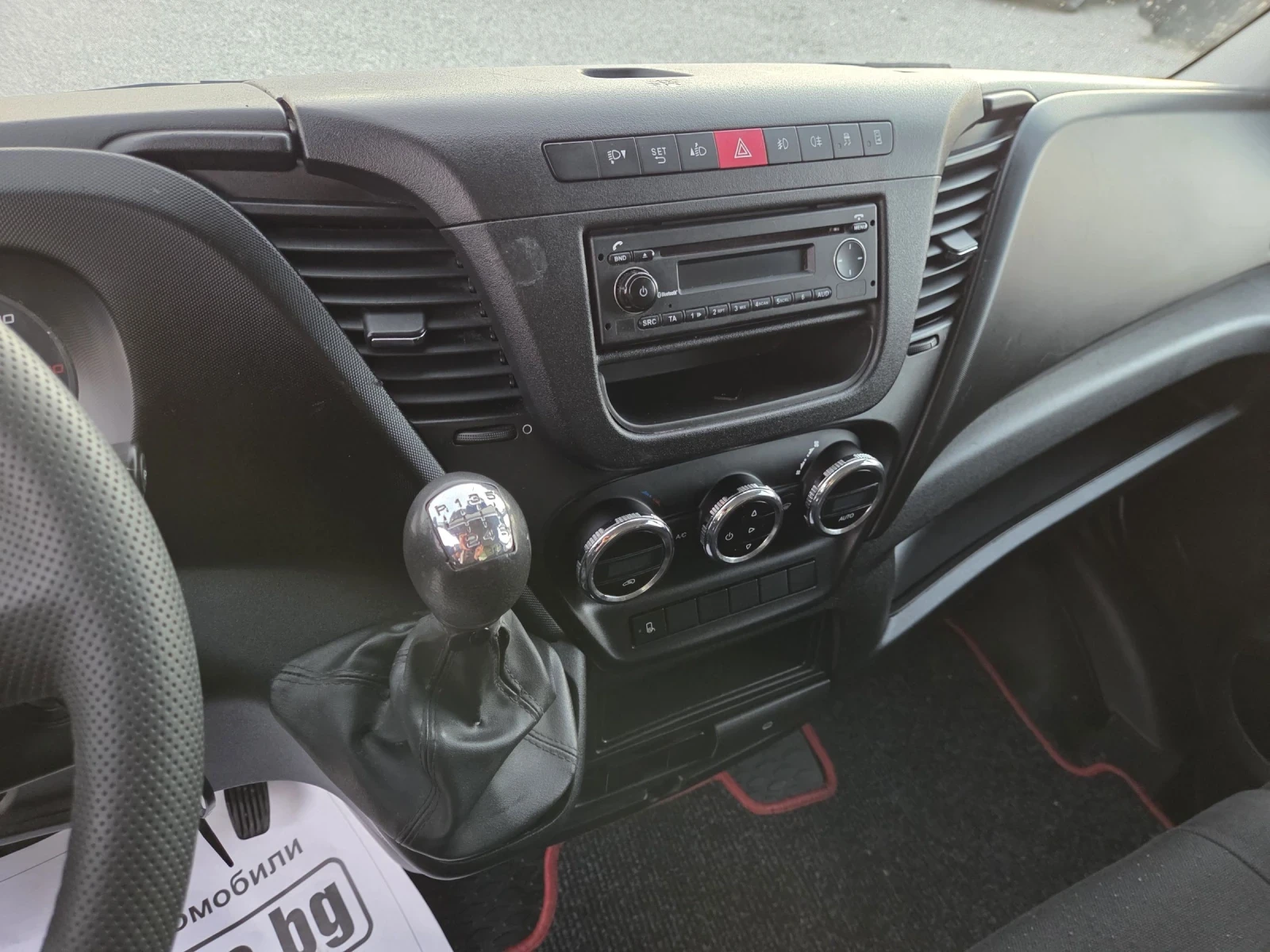 Iveco Daily 35c17, Климатик, П.борд, До 3.5 тона, снимка 11 - Бусове и автобуси - 53823456