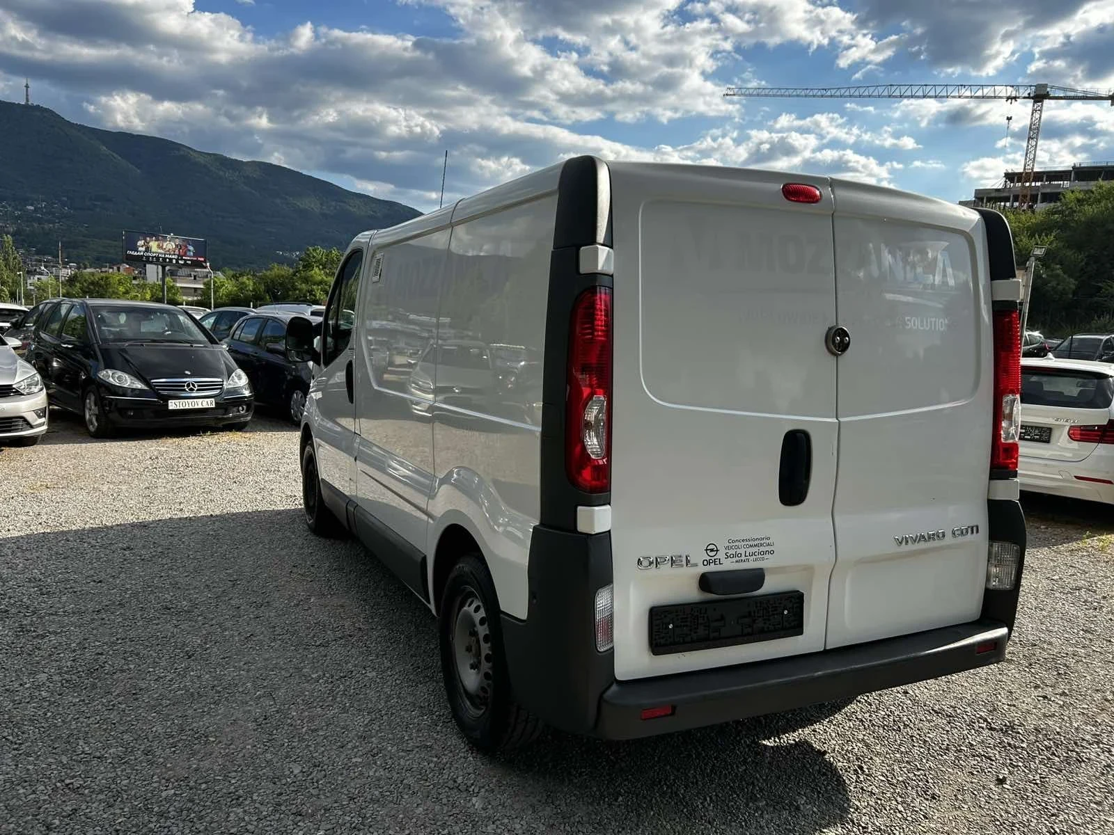 Opel Vivaro 2.0, снимка 7 - Бусове и автобуси - 56378552