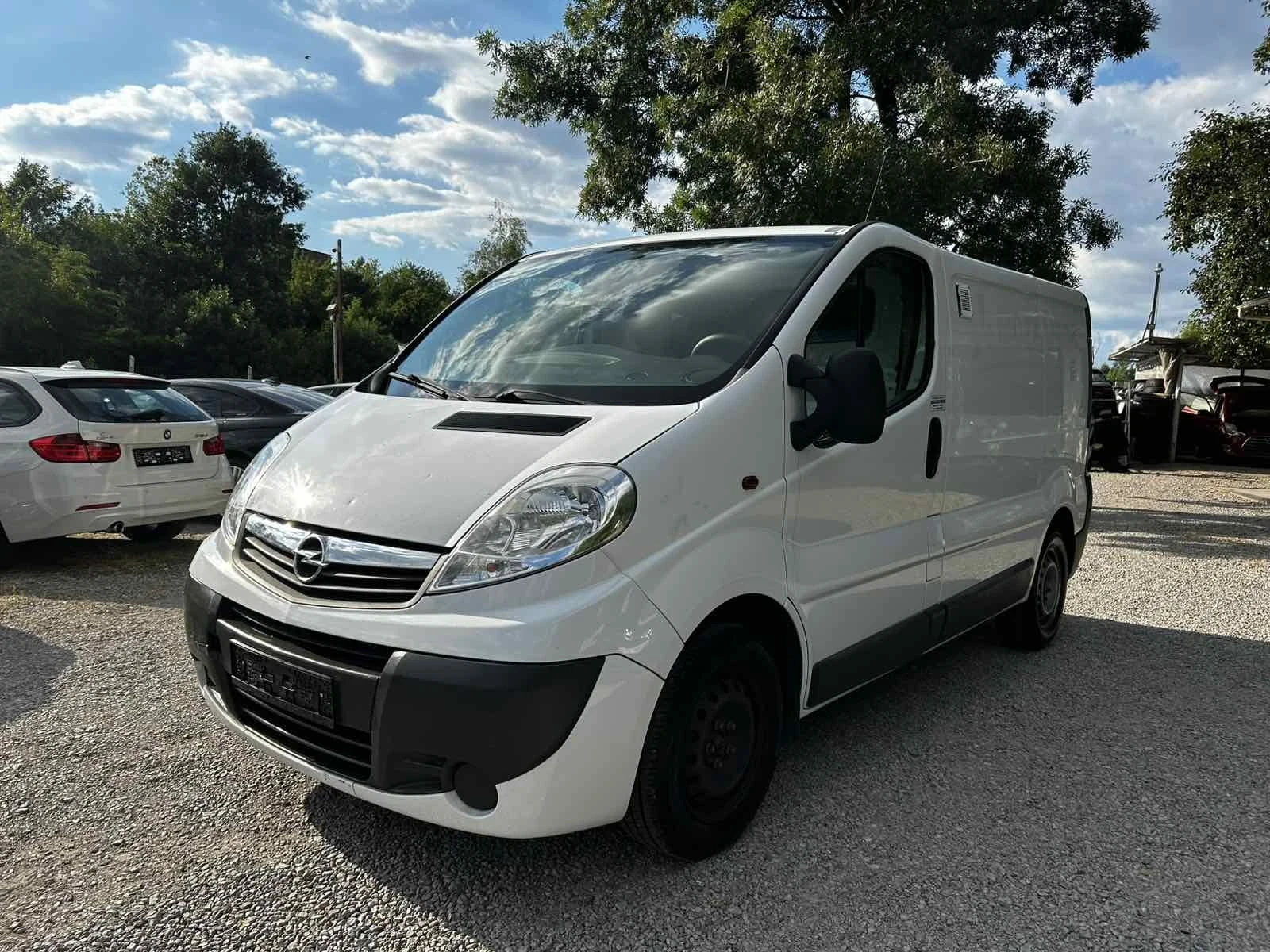 Opel Vivaro 2.0, снимка 3 - Бусове и автобуси - 56378552