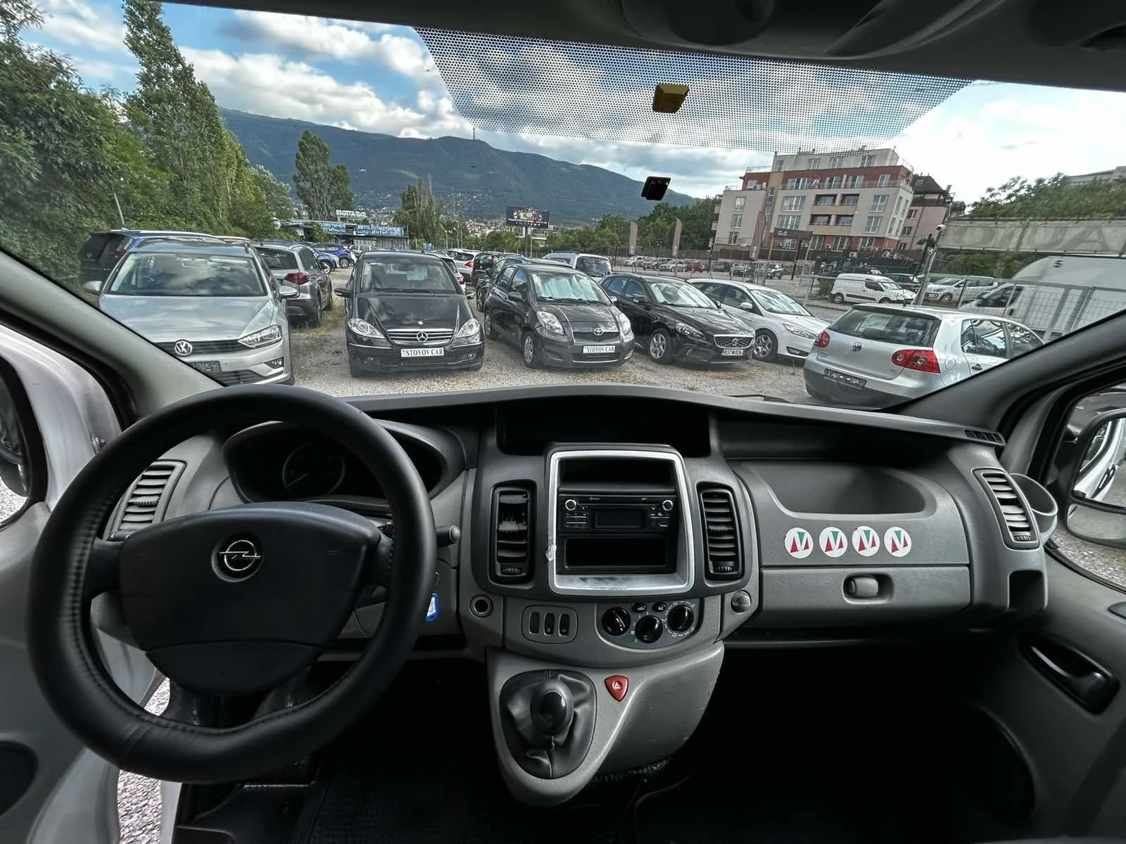 Opel Vivaro 2.0, снимка 11 - Бусове и автобуси - 56378552