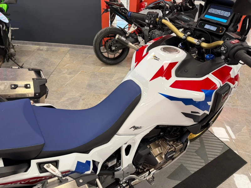 Honda Crf AFRICA TWIN 1100 ADVENTURE SPORT AKRAPOVIC, снимка 4 - Мотоциклети и мототехника - 52645341