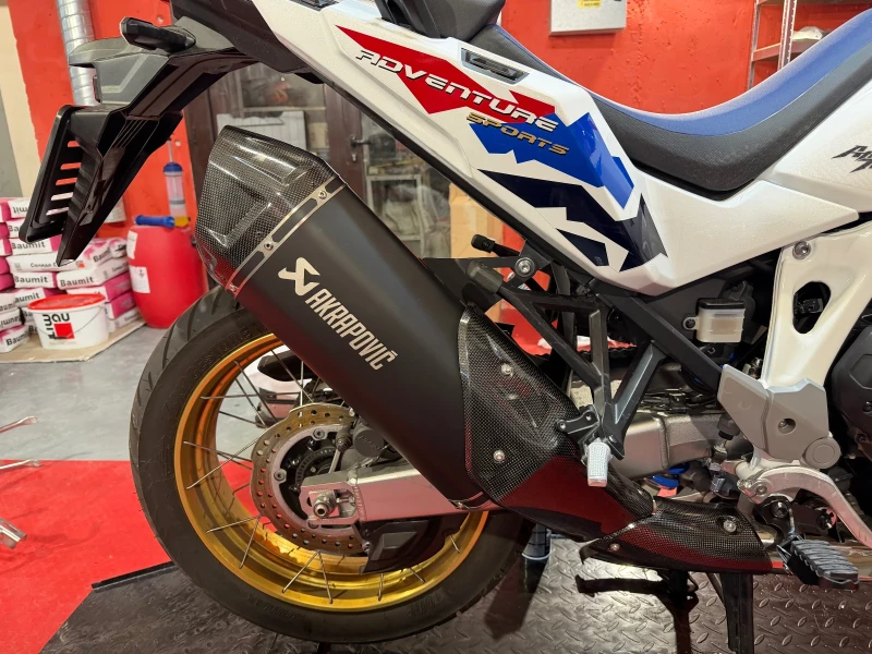 Honda Crf AFRICA TWIN 1100 ADVENTURE SPORT AKRAPOVIC, снимка 17 - Мотоциклети и мототехника - 52645341