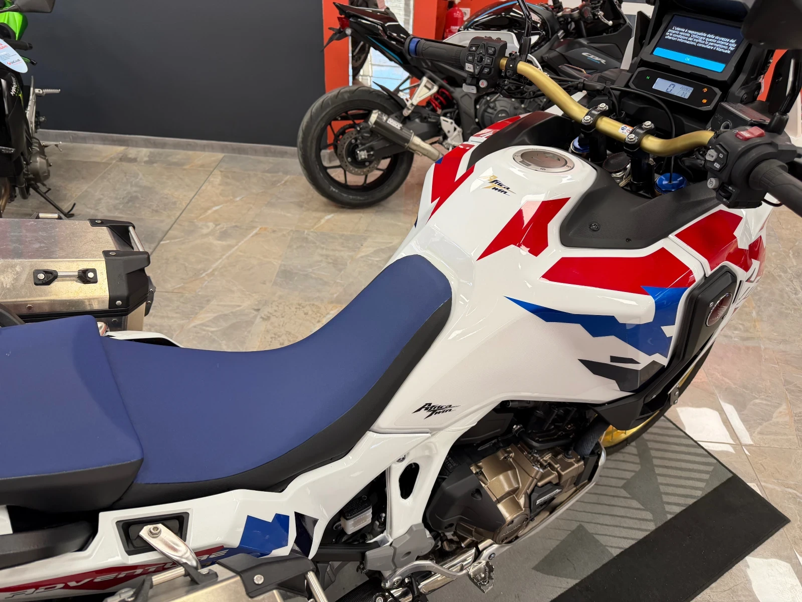 Honda Crf AFRICA TWIN 1100 ADVENTURE SPORT AKRAPOVIC - изображение 4