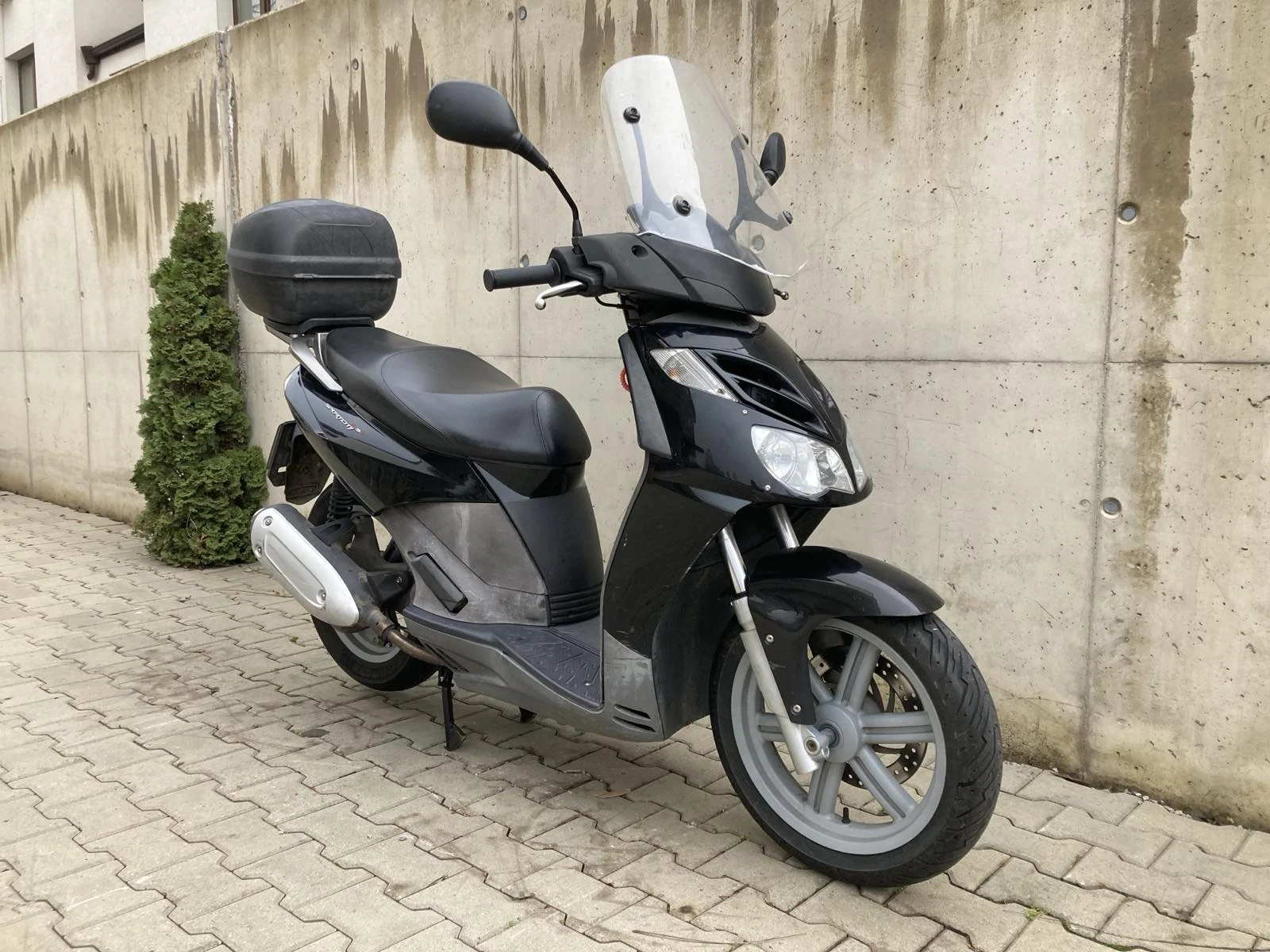 Aprilia 200 Sport City Cube - изображение 10