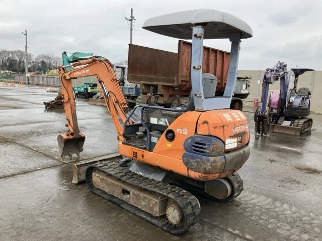 Багер Hitachi EX18-2 - ОЧАКВАН ВНОС 10.07.2026!!!, снимка 3 - Индустриална техника - 53965735