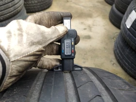 Гуми Летни 285/35R21, снимка 3