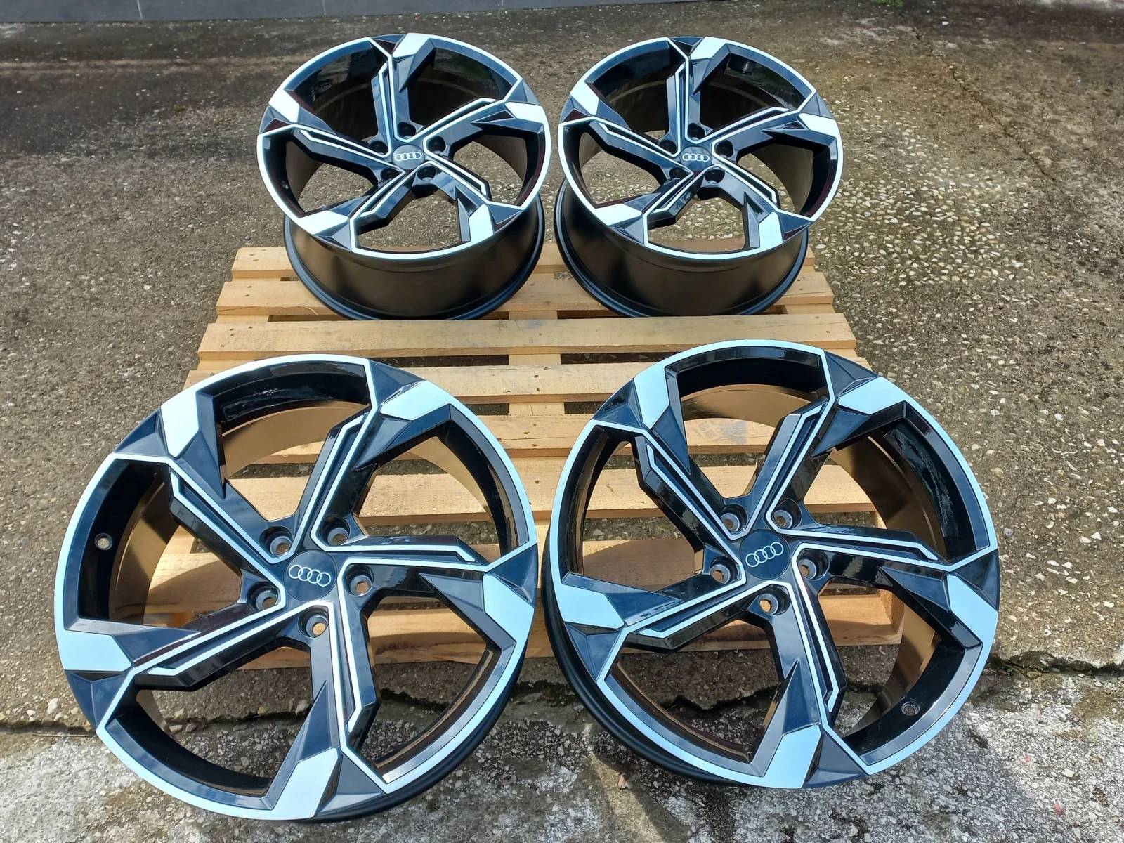 ������ | Mobile.bg � ����������� 4