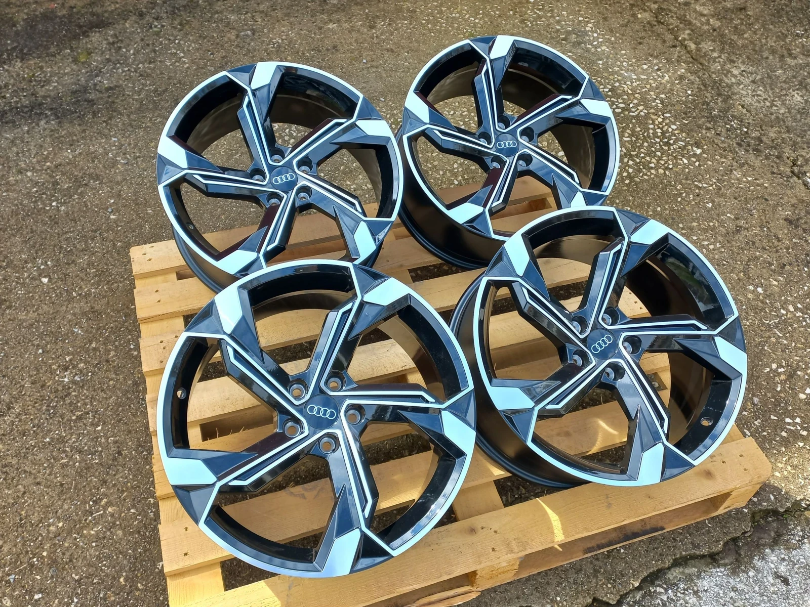 ������ | Mobile.bg � ����������� 5