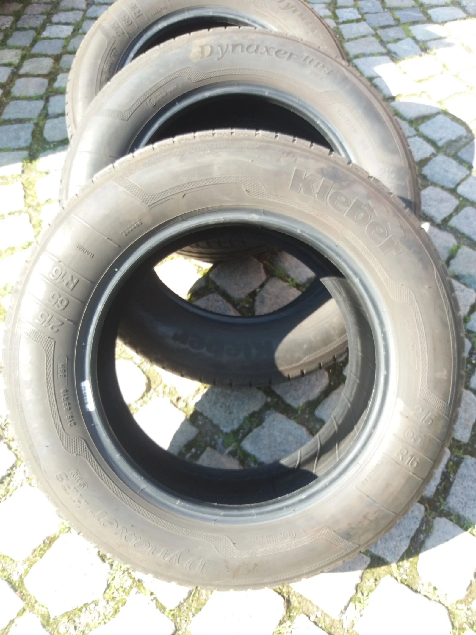 Гуми Летни 215/65R16, снимка 2 - Гуми и джанти - 54798213