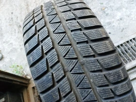 Гуми Зимни 235/50R18, снимка 2 - Гуми и джанти - 37685266