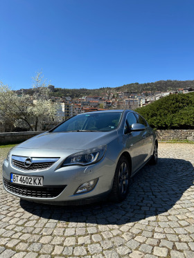 Opel Astra 2.0 cdti, снимка 2