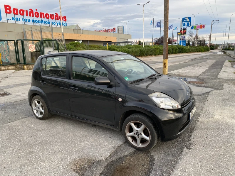 Daihatsu Sirion 1.3 Тойота, снимка 3 - Автомобили и джипове - 47511071