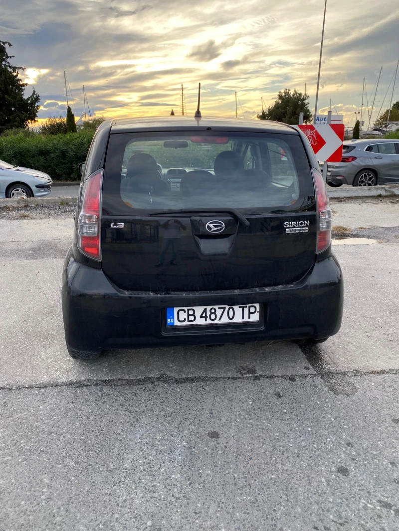 Daihatsu Sirion 1.3 Тойота, снимка 4 - Автомобили и джипове - 47511071