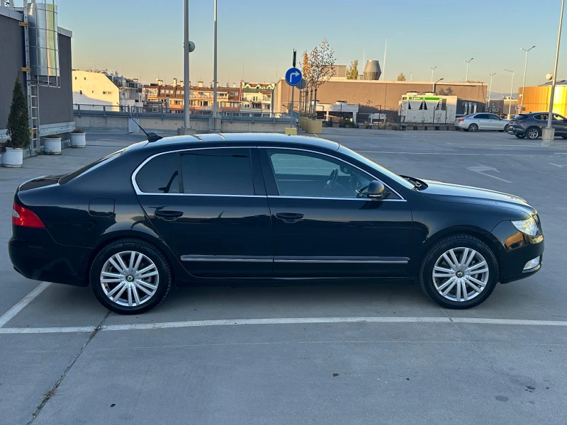 Skoda Superb 2.0TDI L&K LED, снимка 5 - Автомобили и джипове - 47765361