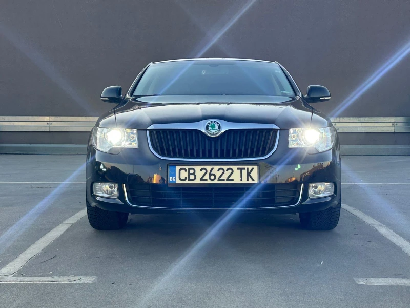 Skoda Superb 2.0TDI L&K LED, снимка 1 - Автомобили и джипове - 47765361