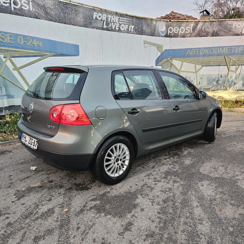 VW Golf 1.6 бензин нов внос Германия, снимка 9 - Автомобили и джипове - 48233577