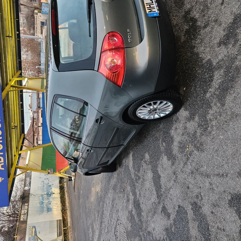 VW Golf 1.6 бензин нов внос Германия, снимка 7 - Автомобили и джипове - 48233577