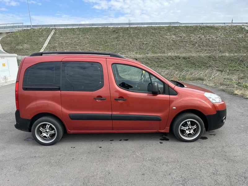 Peugeot Partner 1.6 HDI Tepee Нов Внос!, снимка 4 - Автомобили и джипове - 49082076