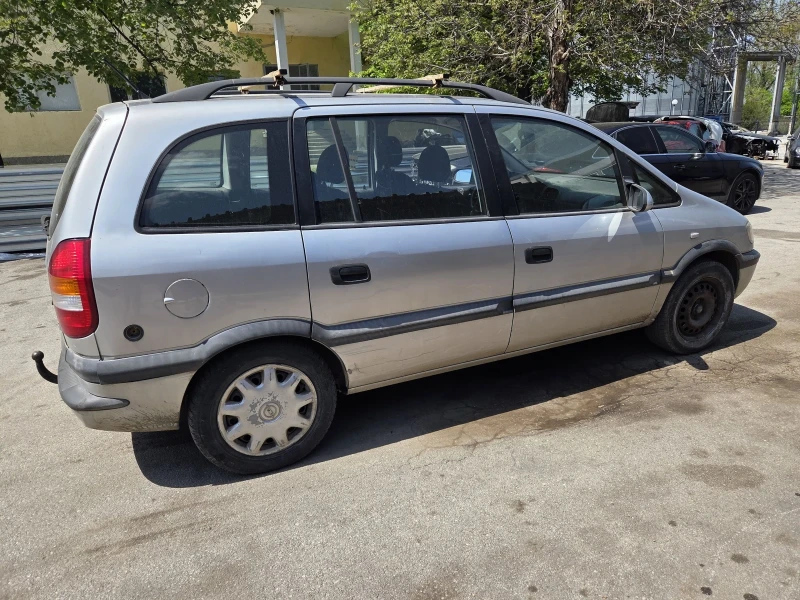 Opel Zafira 1.6 I 16V, снимка 5 - Автомобили и джипове - 50060880