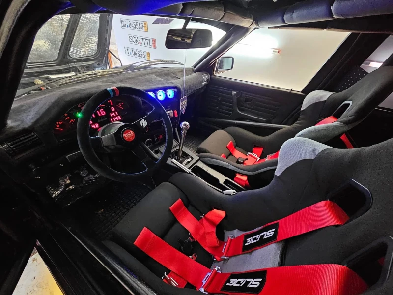 BMW 318 M50B25 TURBO, снимка 7 - Автомобили и джипове - 52335915