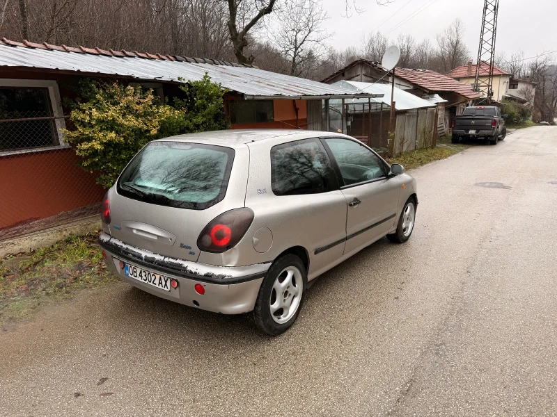 Fiat Bravo 1.9 JTD, снимка 2 - Автомобили и джипове - 52678930