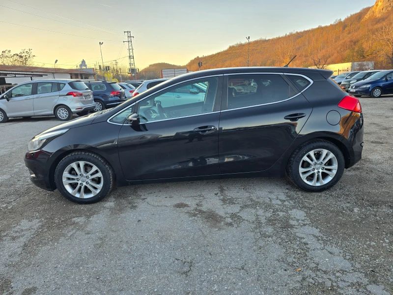 Kia Ceed 1.6CRDI GT-line= НОВИ ЗИМНИ ГУМИ = , снимка 6 - Автомобили и джипове - 52738743