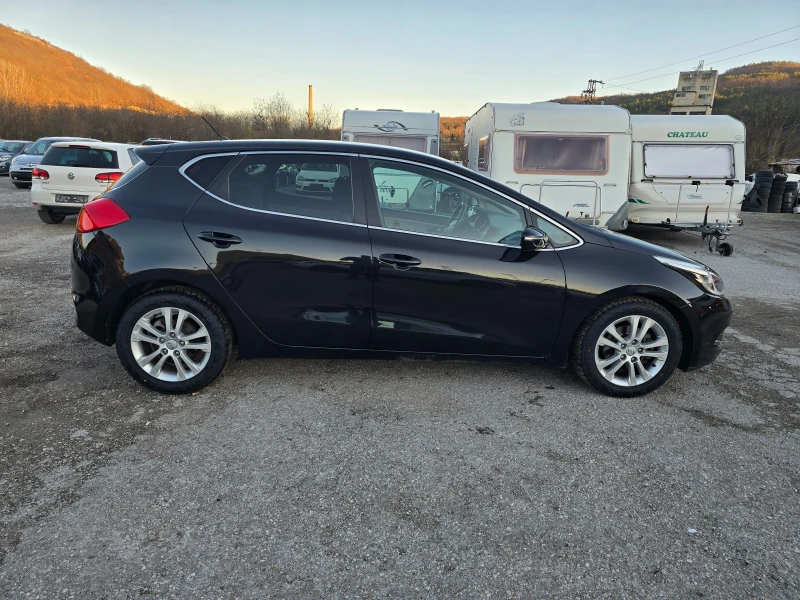 Kia Ceed 1.6CRDI GT-line= НОВИ ЗИМНИ ГУМИ = , снимка 2 - Автомобили и джипове - 52738743