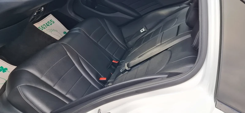 Mercedes-Benz C 220 4matic Amg Pack Full Digital SWISS Edition, снимка 13 - Автомобили и джипове - 52914416