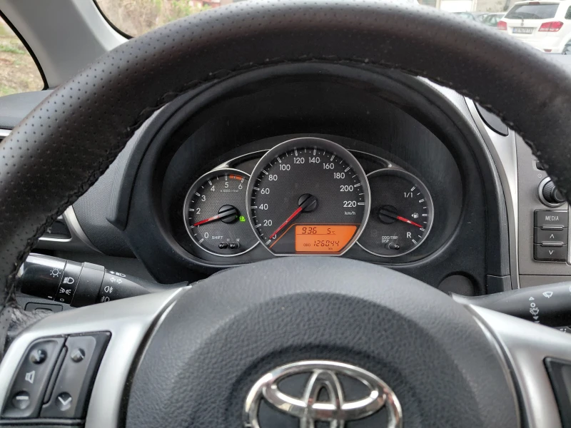 Toyota Verso S, снимка 4 - Автомобили и джипове - 53225950