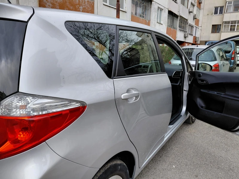 Toyota Verso S, снимка 6 - Автомобили и джипове - 53225950