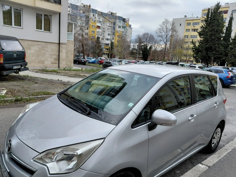 Toyota Verso S, снимка 2 - Автомобили и джипове - 53225950