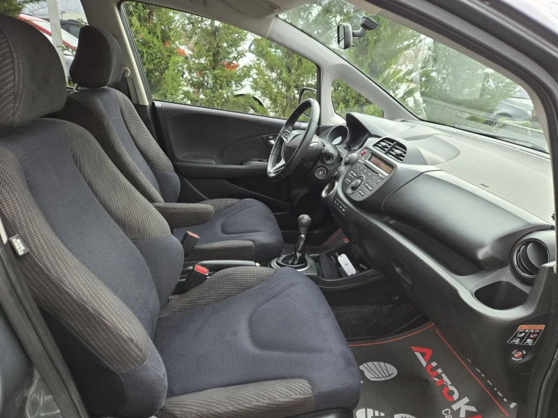 Honda Jazz 1.4i-99кс= 127.000км= ГАЗ= КЛИМАТРОНИК= АВТОПИЛОТ, снимка 15 - Автомобили и джипове - 53446081